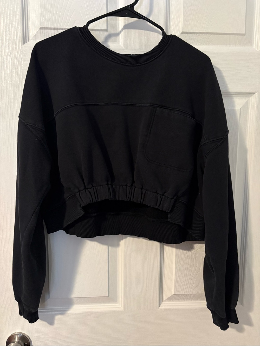 FP Movement Black Cropped crewneck sweatshirt